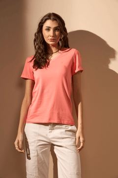 CAMISETA GOLA V ALGODÃO EGÍPCIO FEMININA - SALMÃO