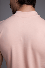 CAMISETA BÁSICA SLIM GOLA ALTA NATURALE - PÊSSEGO da Vörr Brasil | Loja Oficial Vörr Brasil