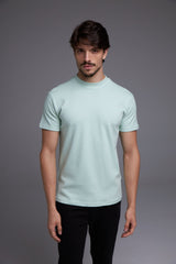 CAMISETA BÁSICA SLIM GOLA ALTA NATURALE - VERDE da Vörr Brasil | Loja Oficial Vörr Brasil