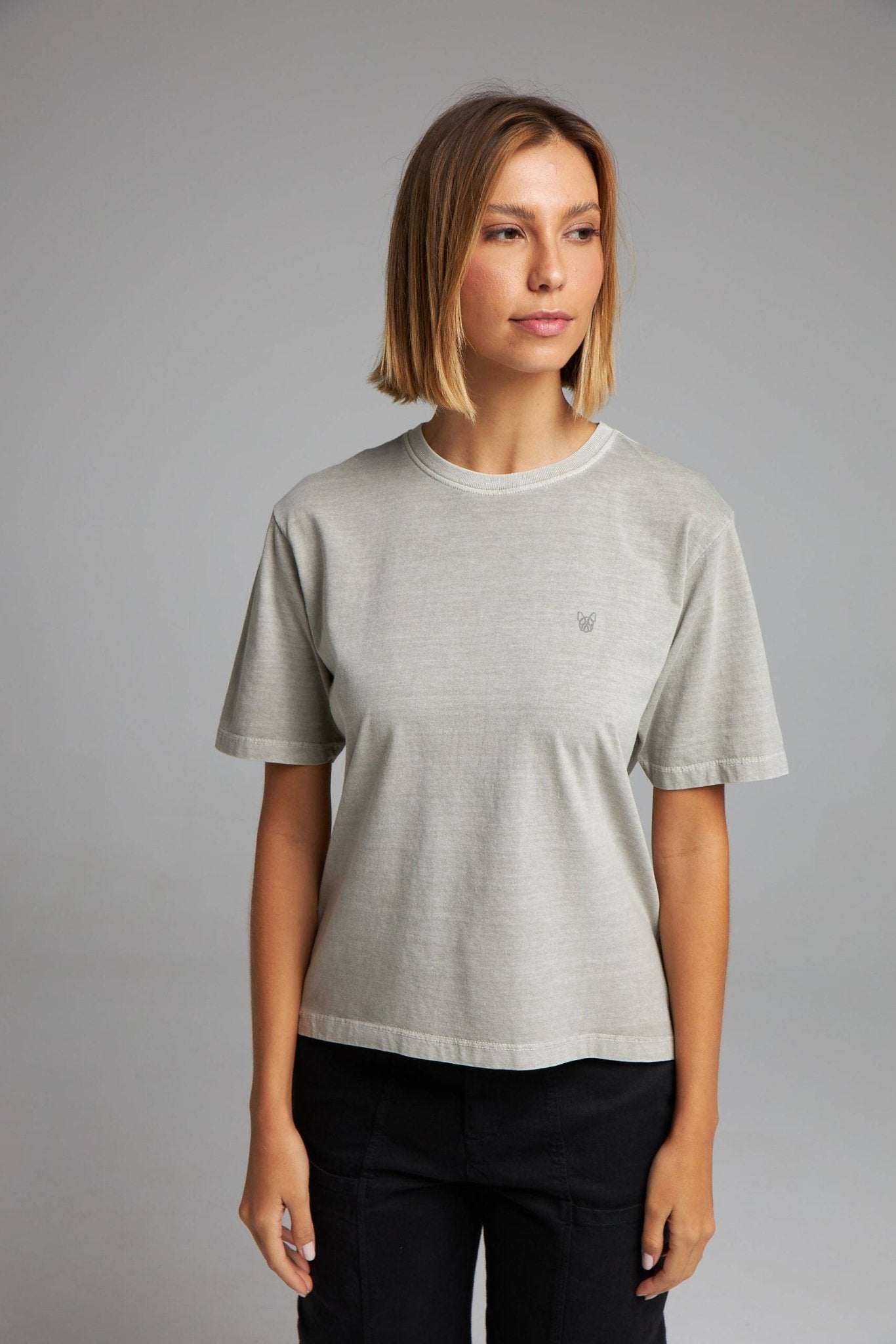 CAMISETA BÁSICA STONE - AREIA da Vörr Brasil | Loja Oficial Vörr Brasil