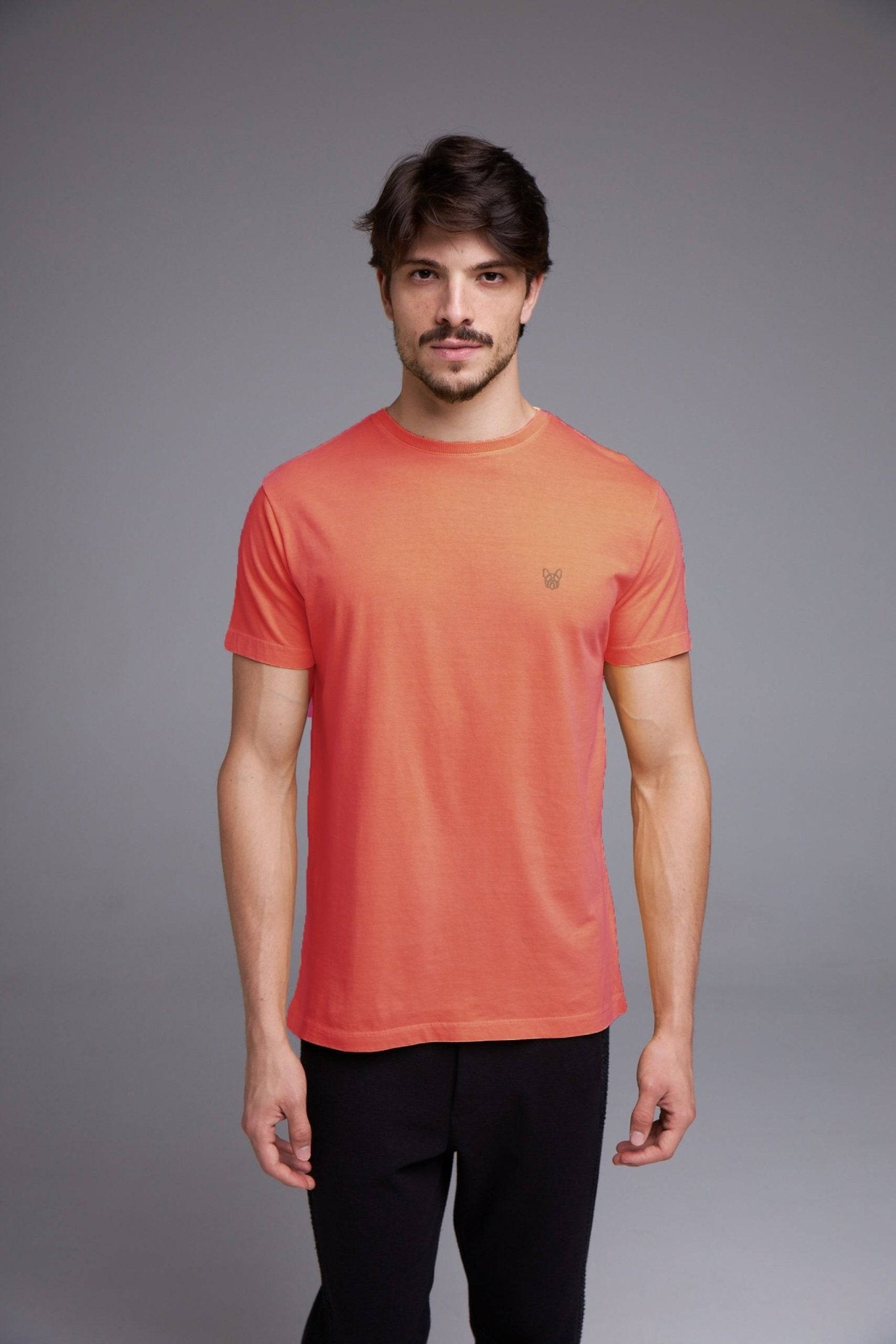 CAMISETA BÁSICA STONE - LARANJA da Vörr Brasil | Loja Oficial Vörr Brasil