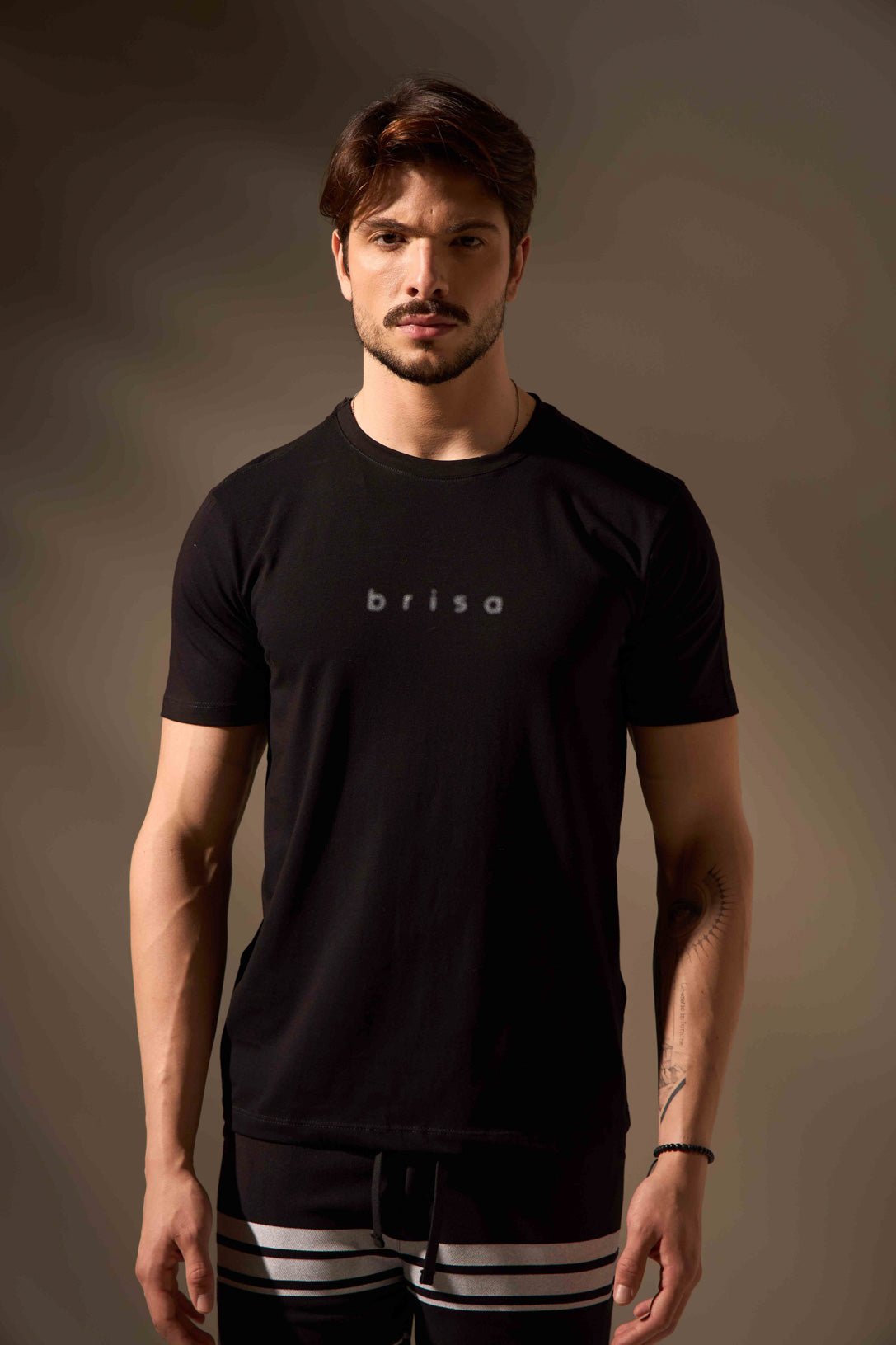CAMISETA BRISAS FLOW - PRETO da Vörr Brasil | Loja Oficial Vörr Brasil