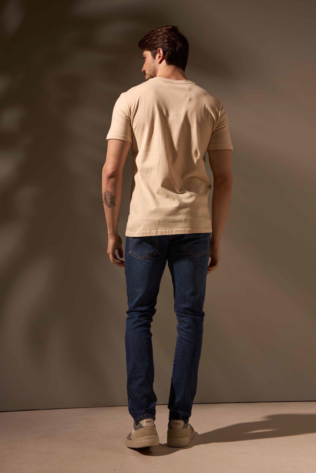 CAMISETA CONFORTO 100% ALGODÃO - AREIA da Vörr Brasil | Vörr Brasil
