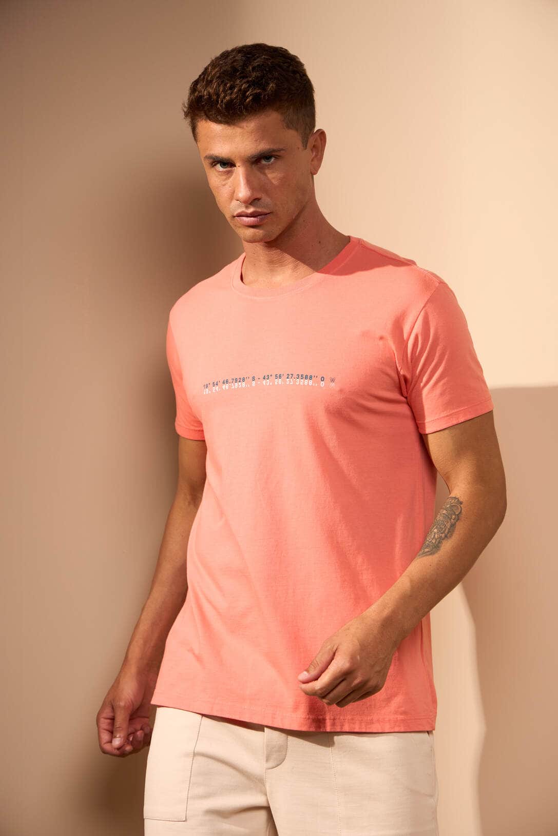 CAMISETA COORDENADAS - SALMÃO da Vörr Brasil | Loja Oficial Vörr Brasil