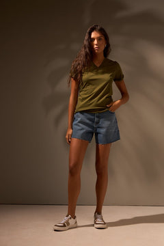 CAMISETA GOLA V ALGODÃO EGÍPCIO FEMININA - VERDE MUSGO