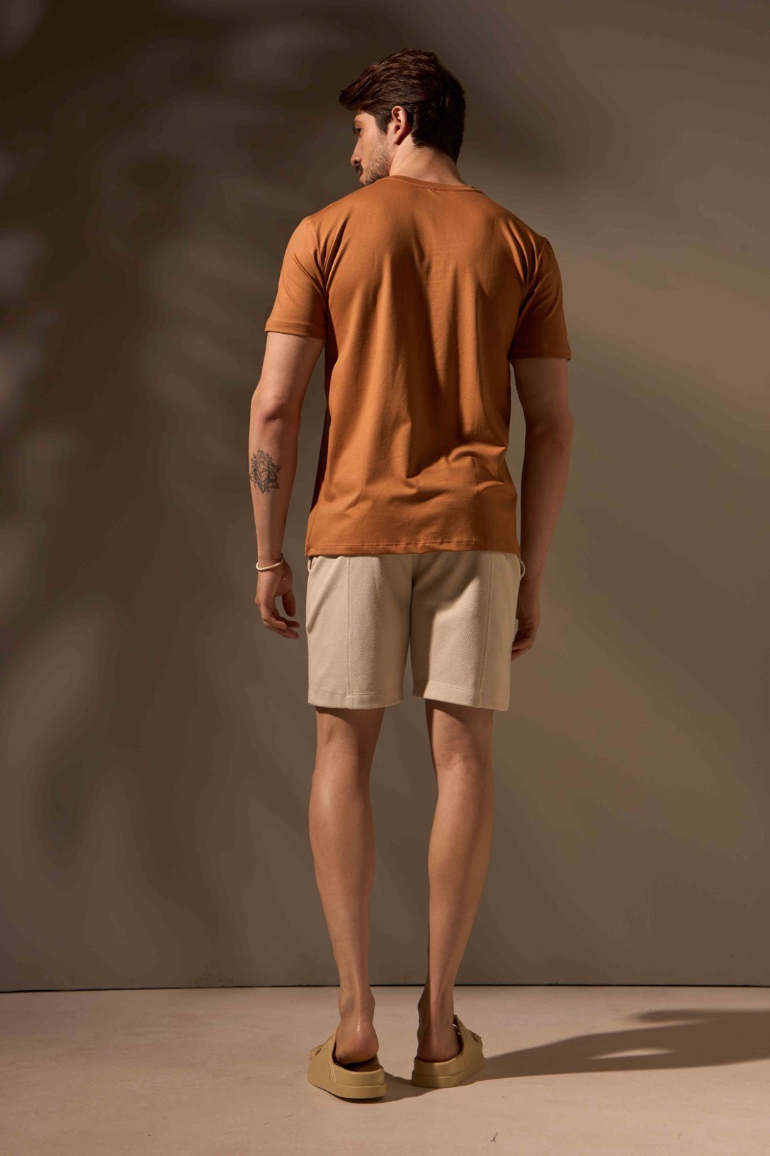 CAMISETA ESSENCIAL ALGODÃO PIMA - COBRE da Vörr Brasil | Loja Oficial Vörr Brasil