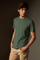 CAMISETA ESSENCIAL ALGODÃO PIMA ZERØ - VERDE FLORESTA da Vörr Brasil | Vörr Brasil