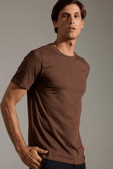 CAMISETA ESSENCIAL ZERO ALGODÃO PIMA - MARROM da Vörr Brasil | Vörr Brasil