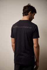 CAMISETA FINISHER ALGODÃO EGÍPCIO - PRETO da Vörr Brasil | Vörr Brasil