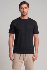 CAMISETA FIRST EDITION ALGODÃO EGÍPCIO - PRETO da Vörr Brasil | Vörr Brasil