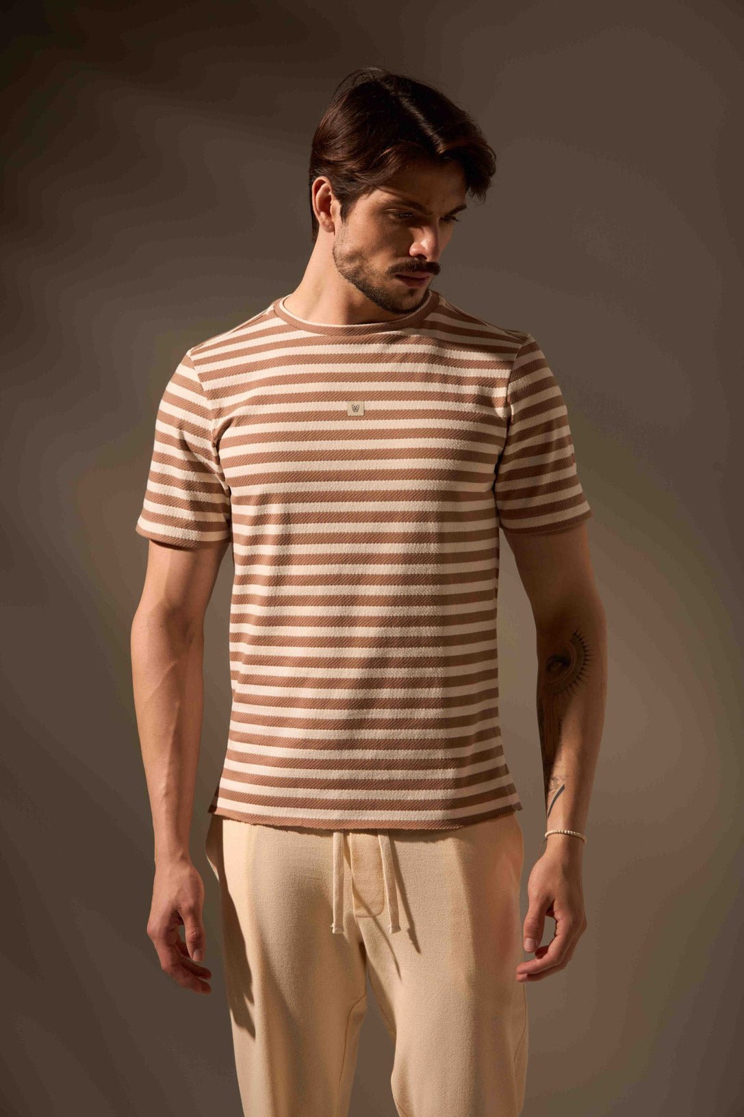 CAMISETA HORIZONTE - AREIA da Vörr Brasil | Loja Oficial Vörr Brasil