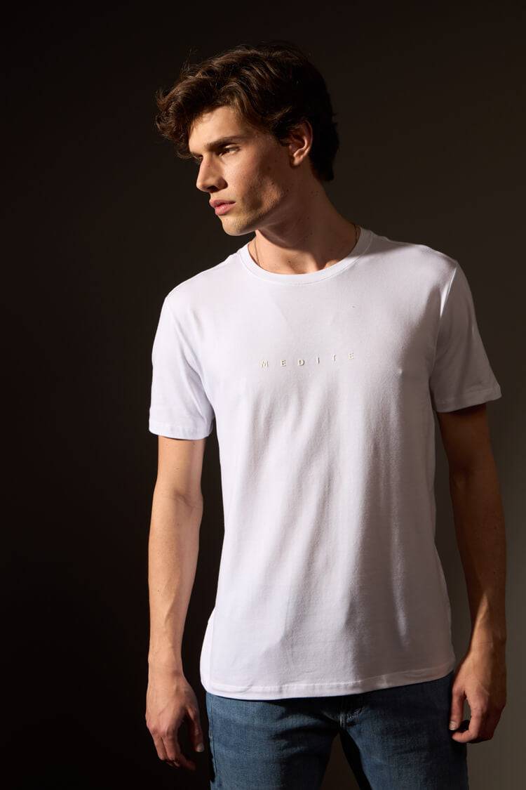 CAMISETA MEDITE CIPÓ - BRANCO da Vörr Brasil | Loja Oficial Vörr Brasil