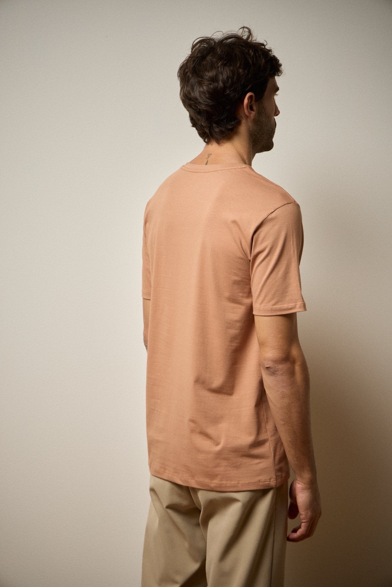 CAMISETA METADE OFF ALGODÃO EGÍPCIO - TERRA da Vörr Brasil | Vörr Brasil