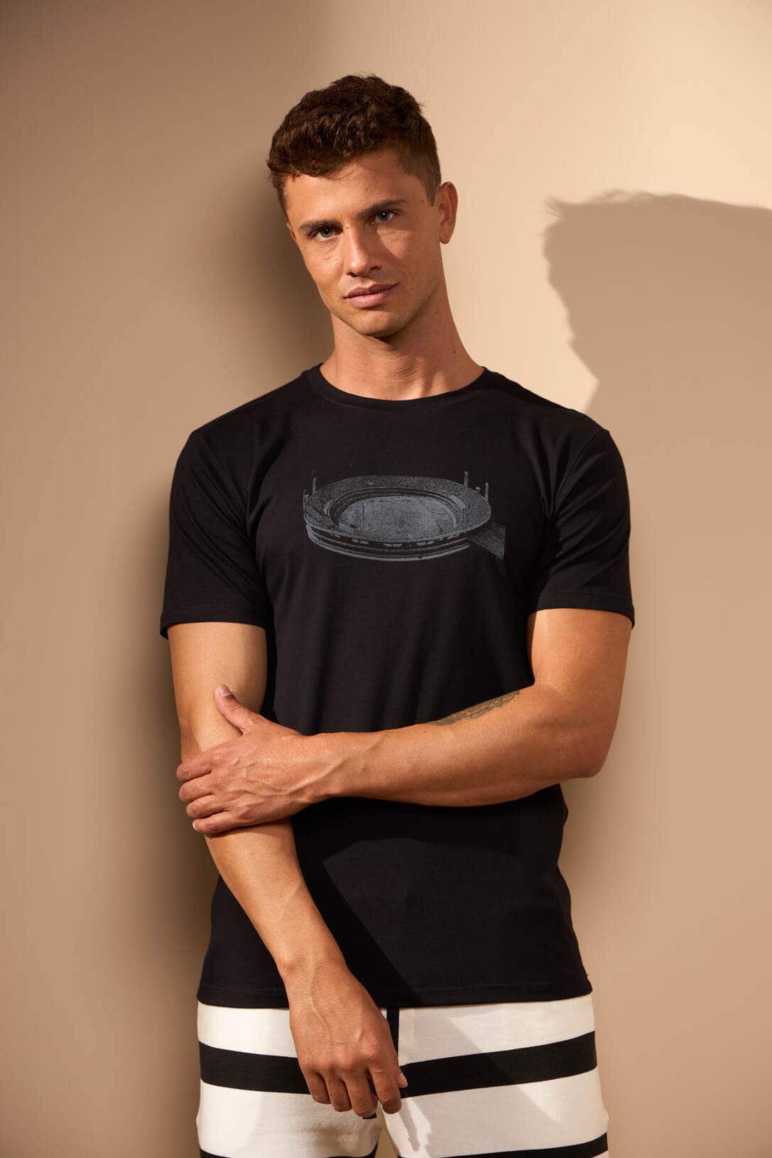 CAMISETA MORUMBI - PRETO da Vörr Brasil | Loja Oficial Vörr Brasil