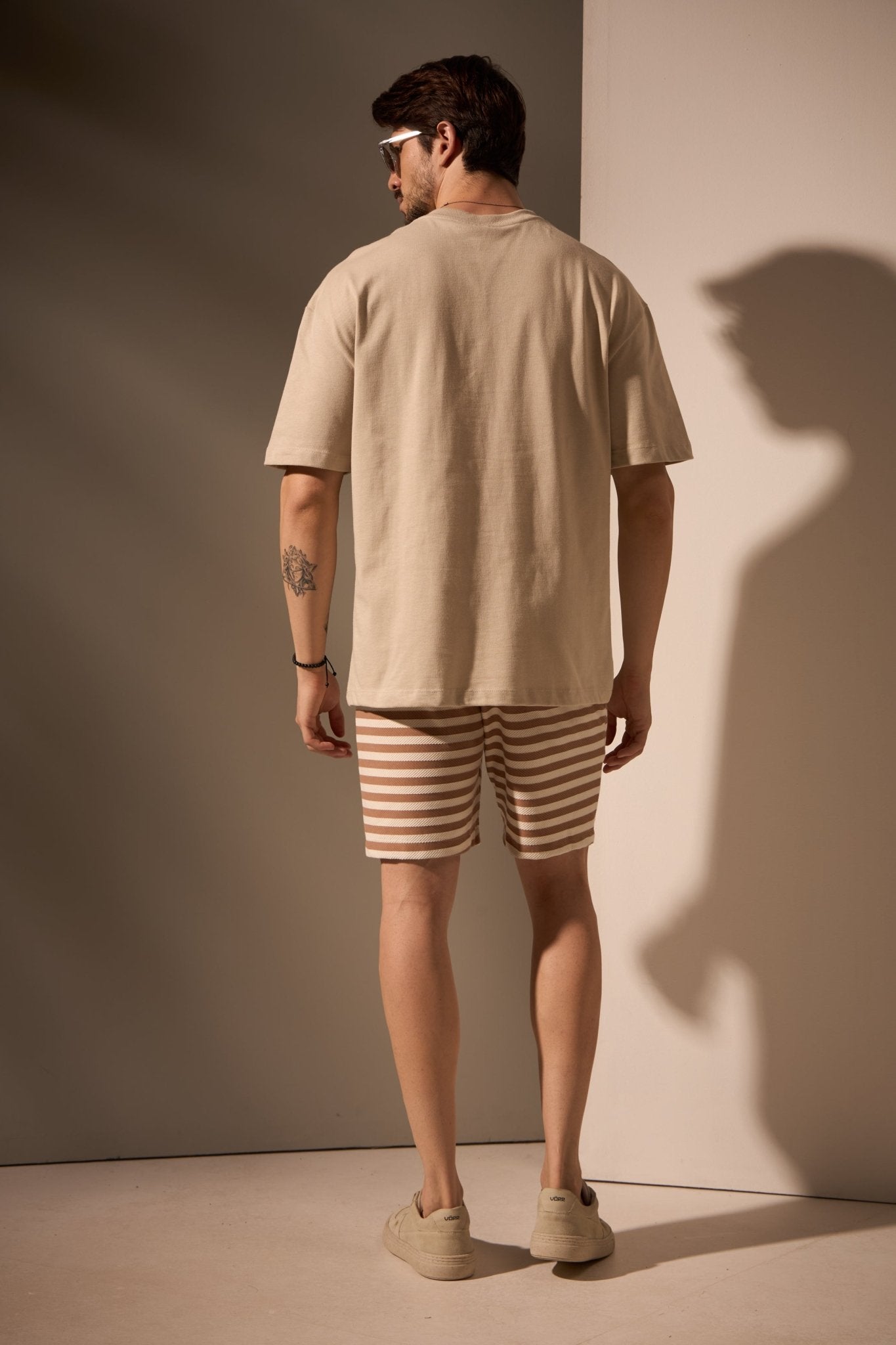 CAMISETA OVERSIZE SERRA 100% ALGODÃO EGÍPCIO - AREIA da Vörr Brasil | Loja Oficial Vörr Brasil