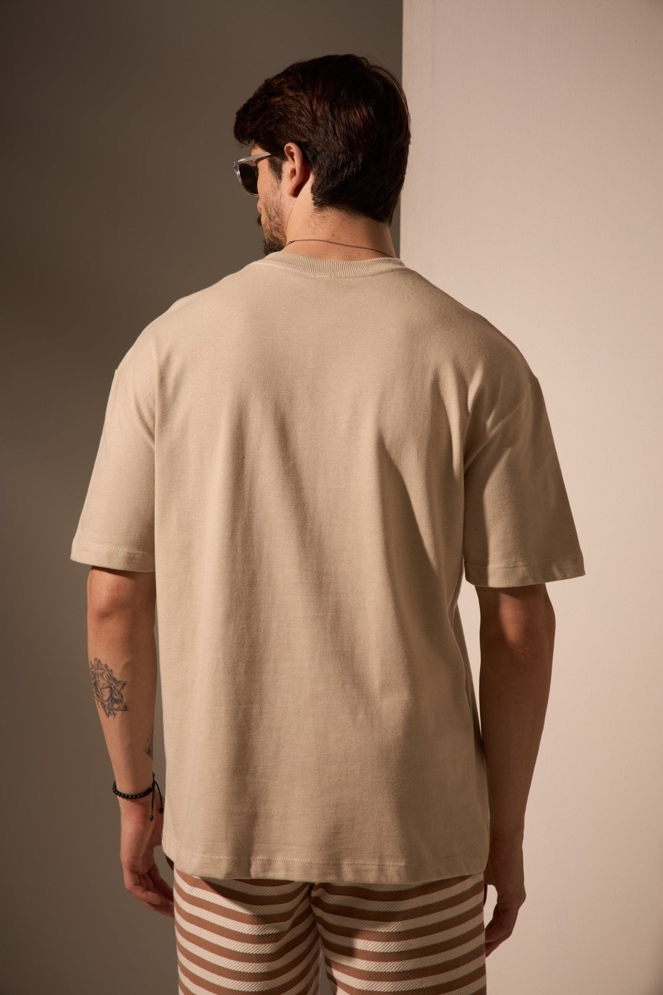 CAMISETA OVERSIZE SERRA 100% ALGODÃO EGÍPCIO - AREIA da Vörr Brasil | Loja Oficial Vörr Brasil