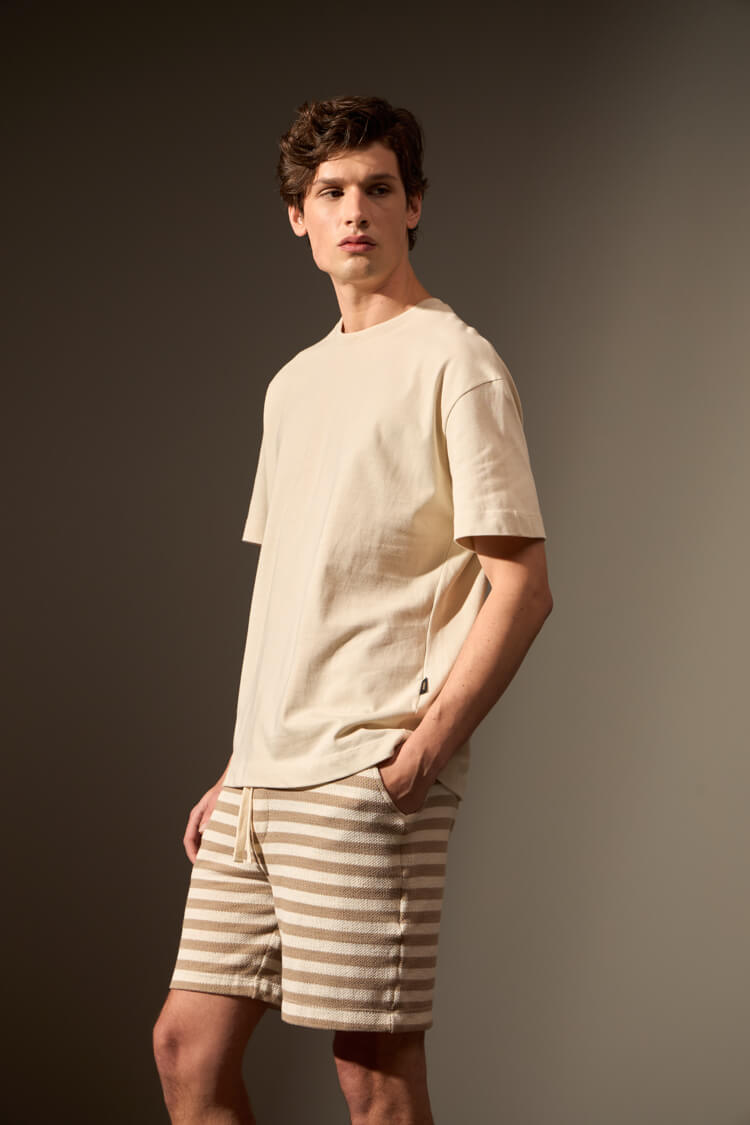 CAMISETA OVERSIZE SERRA - OFF WHITE da Vörr Brasil | Loja Oficial Vörr Brasil