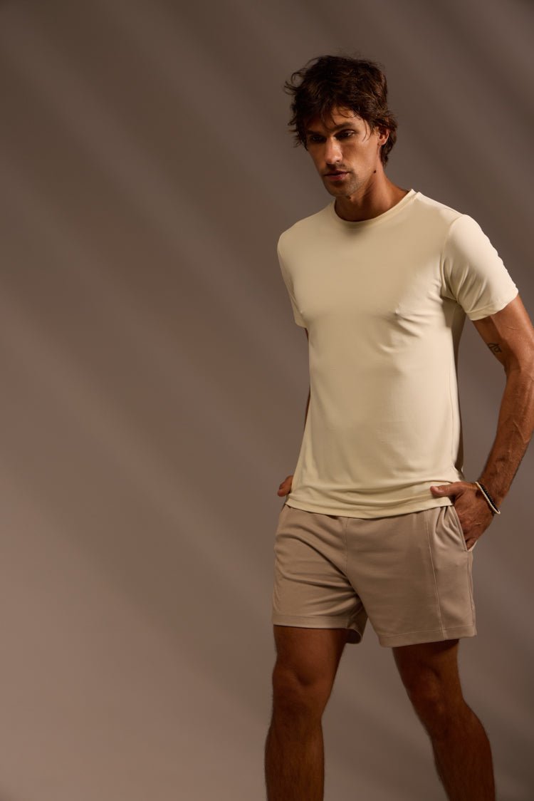 CAMISETA PERFORMANCE TECH MALHA POLIAMIDA - OFF WHITE da Vörr Brasil | Vörr Brasil