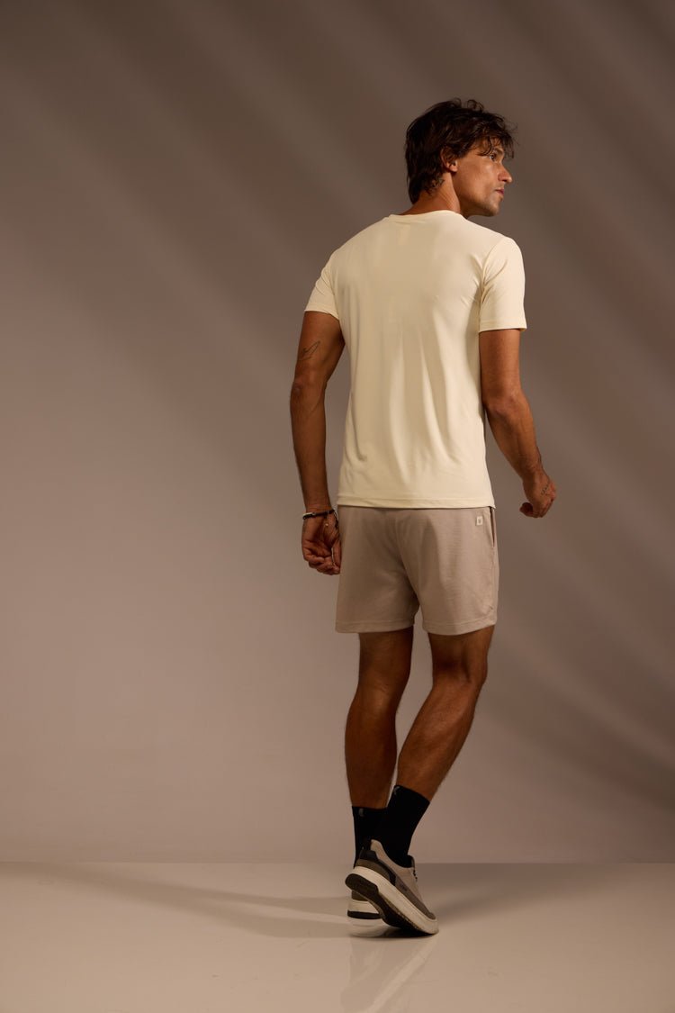 CAMISETA PERFORMANCE TECH MALHA POLIAMIDA - OFF WHITE da Vörr Brasil | Vörr Brasil