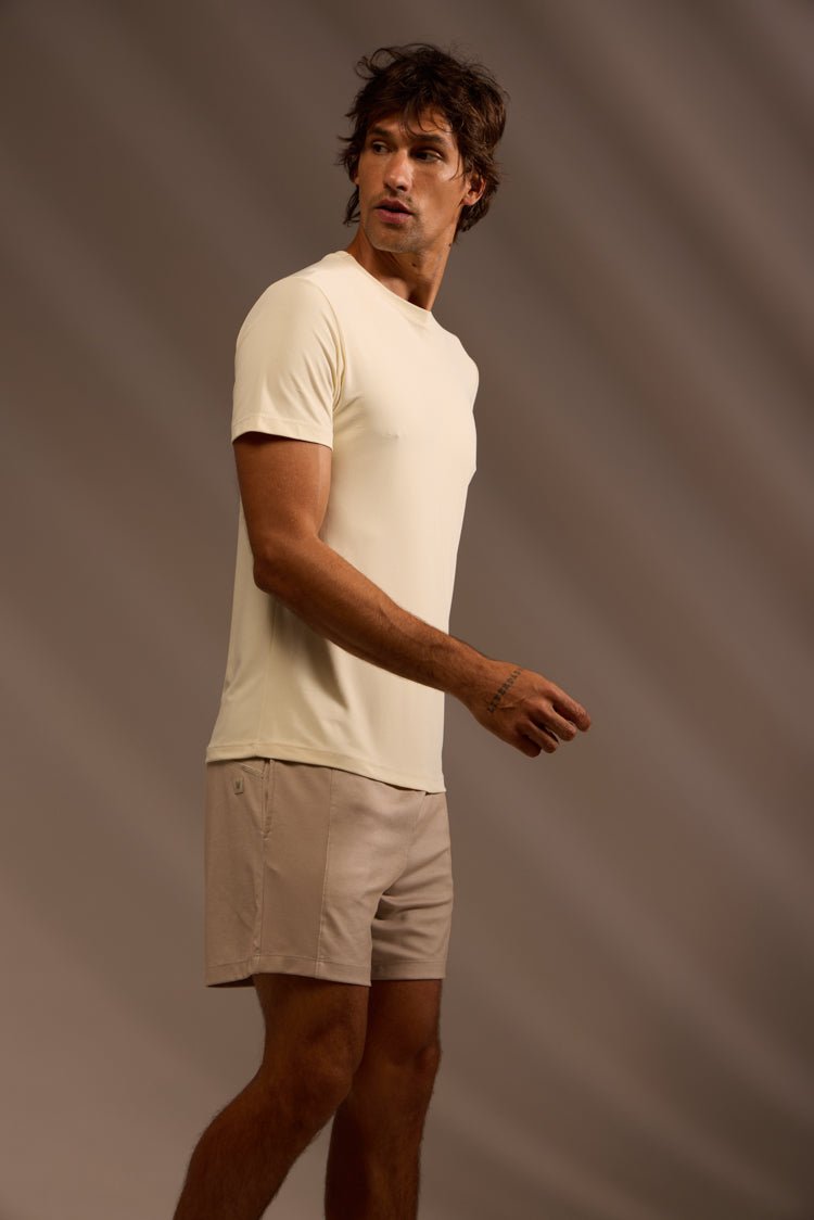 CAMISETA PERFORMANCE TECH MALHA POLIAMIDA - OFF WHITE da Vörr Brasil | Vörr Brasil