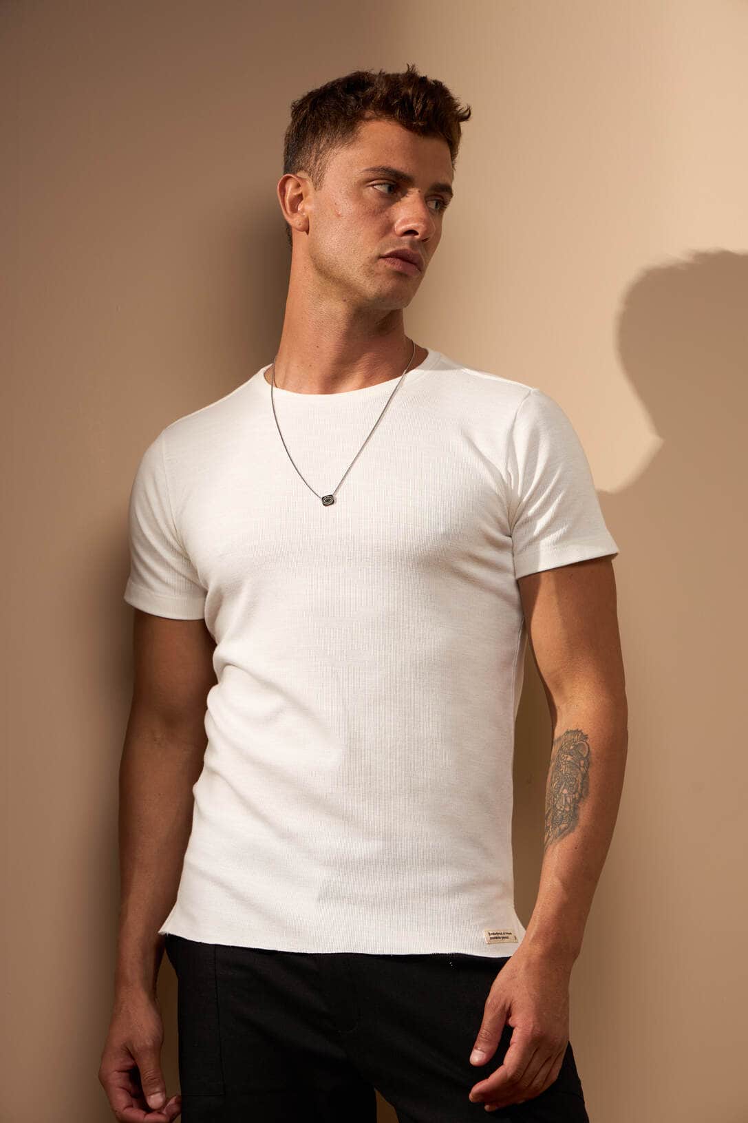 CAMISETA SERRA - OFF WHITE da Vörr Brasil | Loja Oficial Vörr Brasil