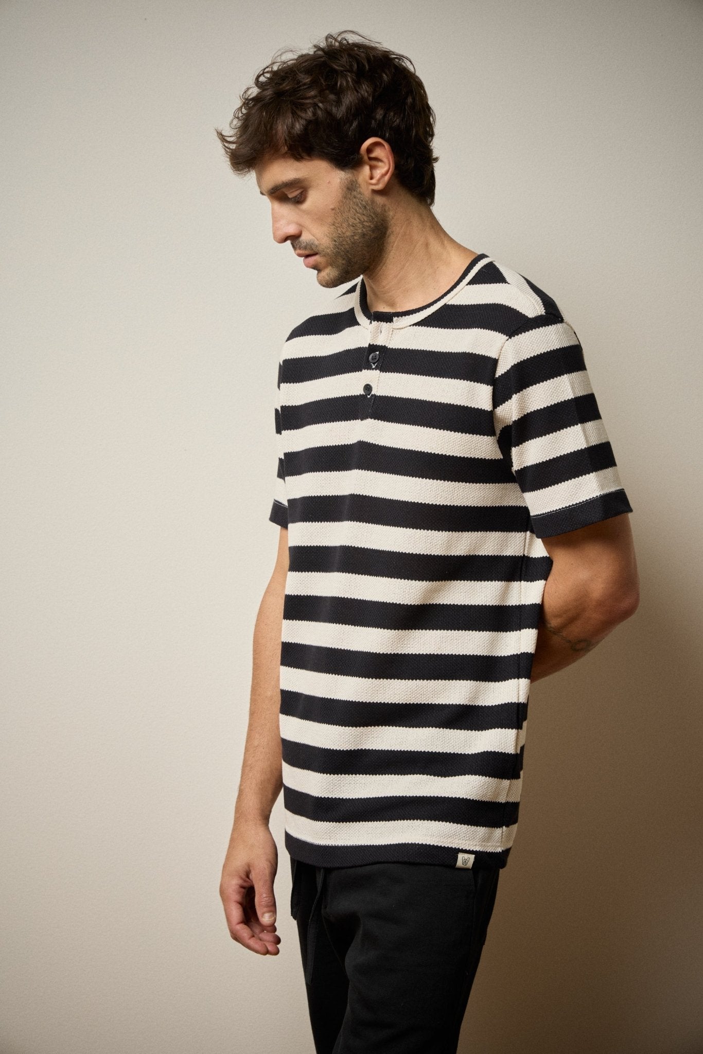 CAMISETA SOLARIS ALGODÃO - BRANCO E PRETO da Vörr Brasil | Vörr Brasil