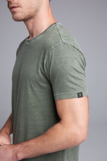 CAMISETA SOMOS VÖRR - VERDE MILITAR da Vörr Brasil | Vörr Brasil