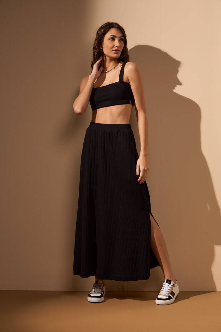 CROPPED MARESIA - PRETO da Vörr Brasil | Loja Oficial Vörr Brasil