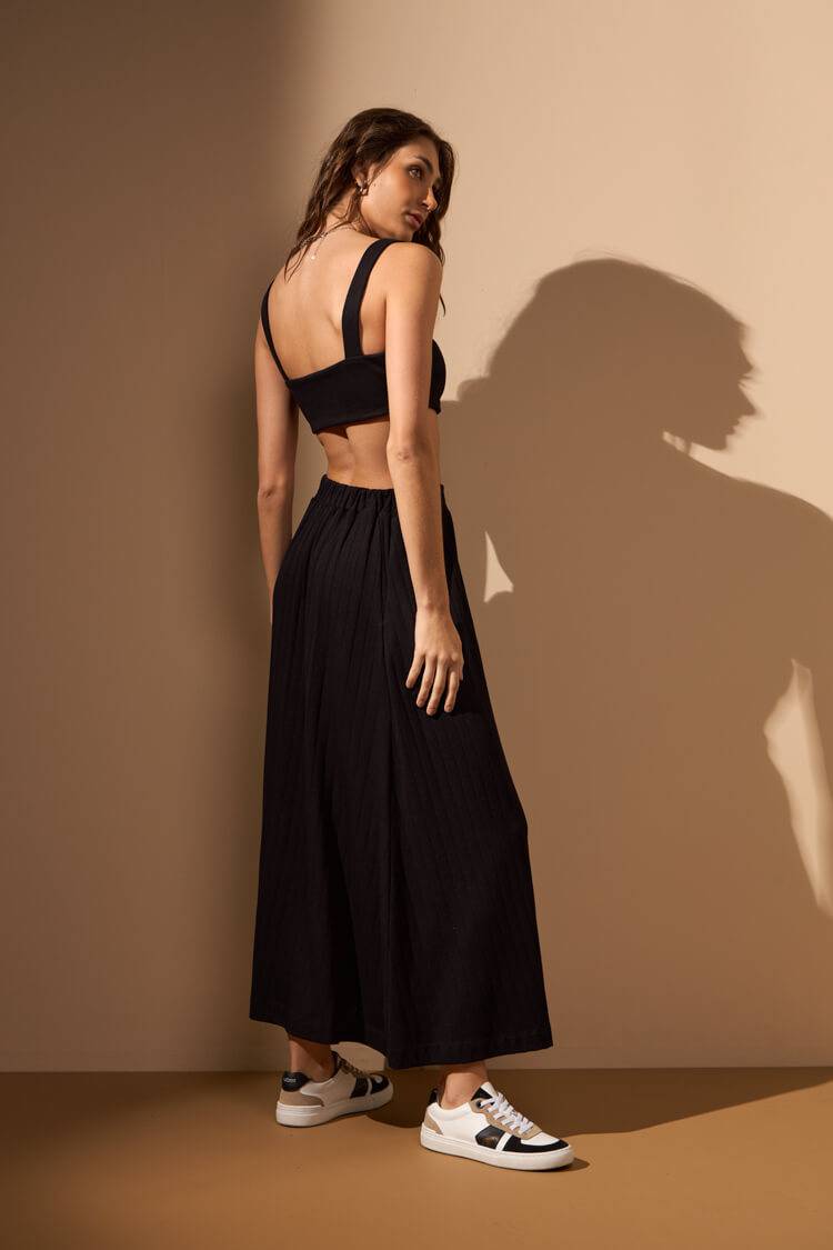 CROPPED MARESIA - PRETO da Vörr Brasil | Loja Oficial Vörr Brasil