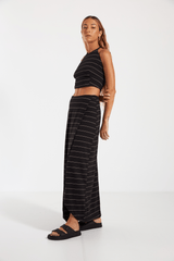 CROPPED SUNNY - PRETO da Vörr Brasil | Loja Oficial Vörr Brasil