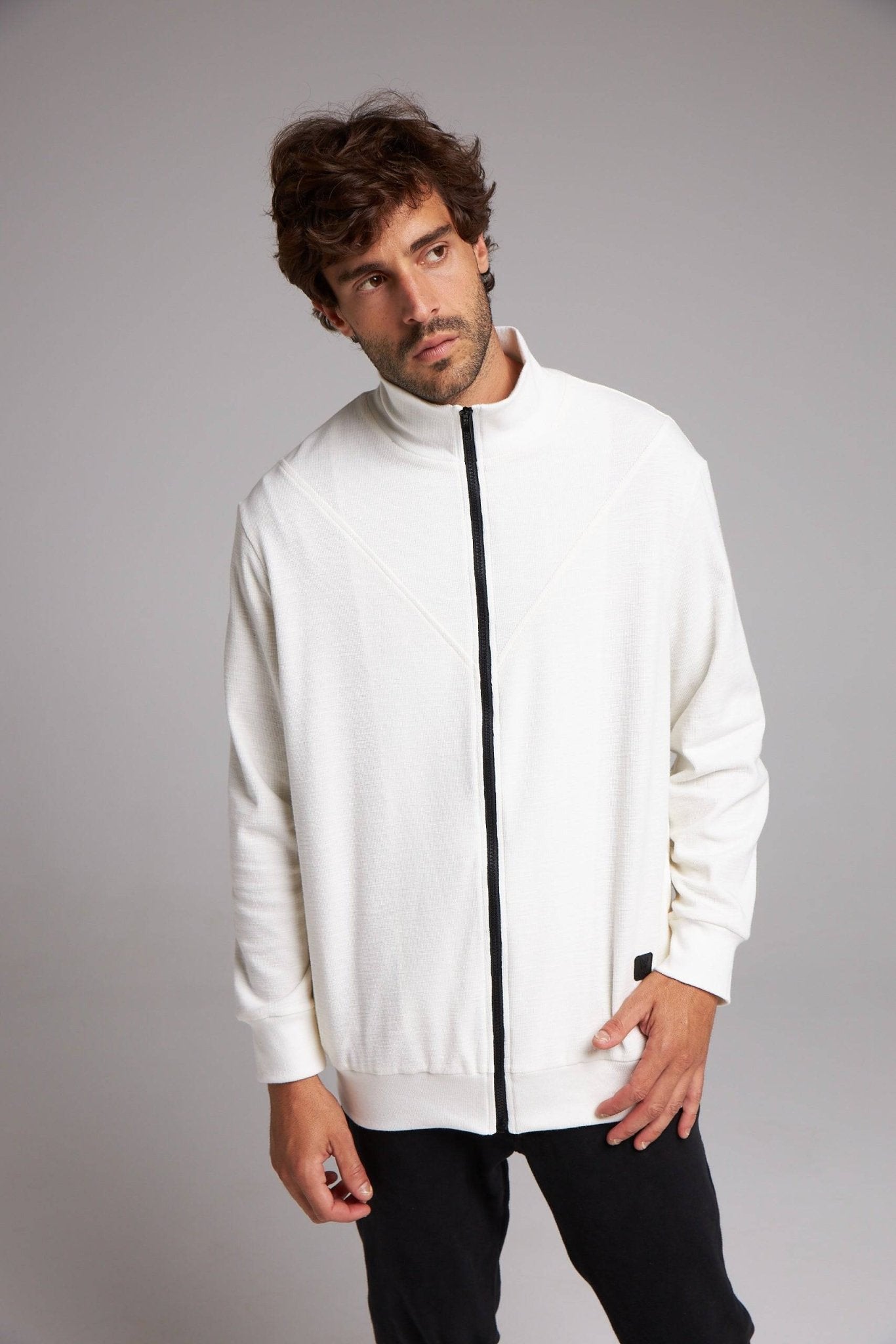 JAQUETA VENTUR - OFF WHITE da Vörr Brasil | Loja Oficial Vörr Brasil