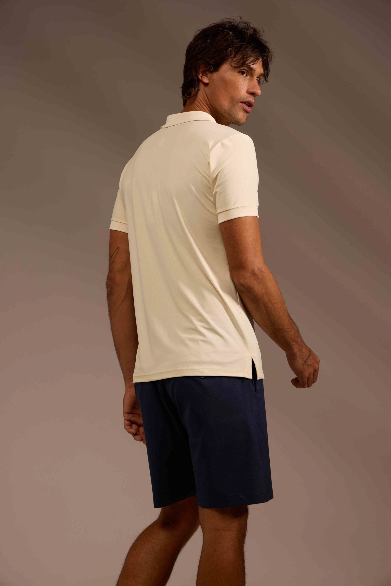 POLO PERFORMANCE POLIAMIDA - OFF WHITE da Vörr Brasil | Vörr Brasil