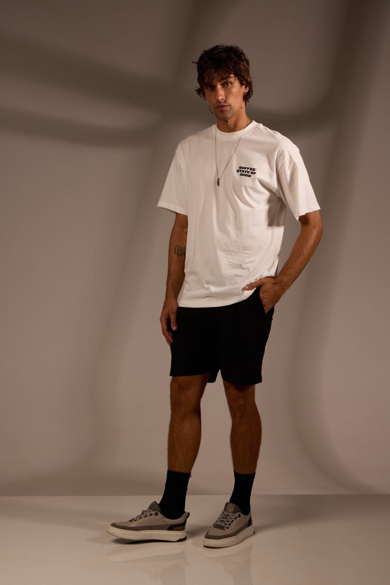 [PRÉ - VENDA] CAMISETA OVER UNISSSEX 100% ALGODÃO COFFEE STATE 02 - OFF WHITE da Vörr Brasil | Loja Oficial Vörr Brasil