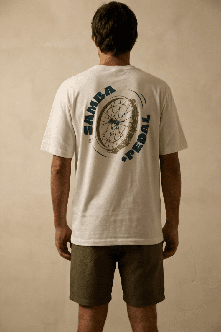 CAMISETA OVERSIZED UNISSEX SAMBA PEDAL 100% ALGODÃO - OFF WHITE da Vörr Brasil | Vörr Brasil