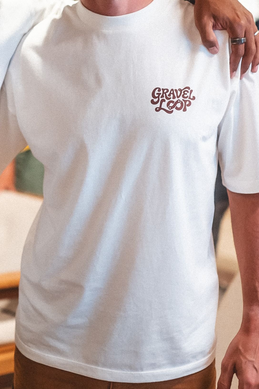 PRÉ - VENDA OVERSIZED UNISSEX GRAVEL LOOP 100% ALGODÃO - OFF WHITE da Vörr Brasil | Vörr Brasil