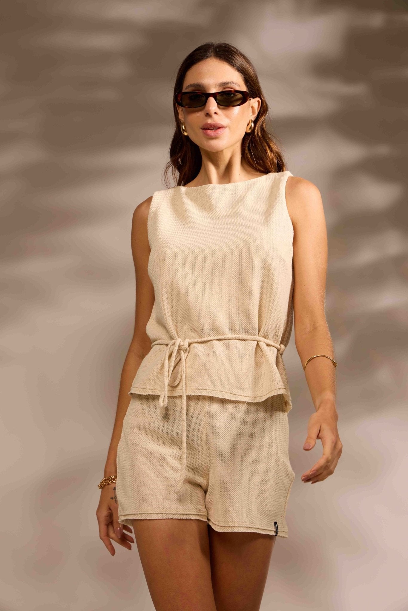SHORT GOLDEN HOUR ALGODÃO - OFF WHITE da Vörr Brasil | Vörr Brasil