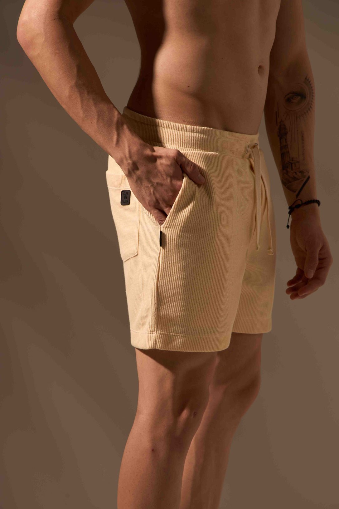 SHORT MOVIMENTO ALGODÃO - OFF WHITE da Vörr Brasil | Loja Oficial Vörr Brasil