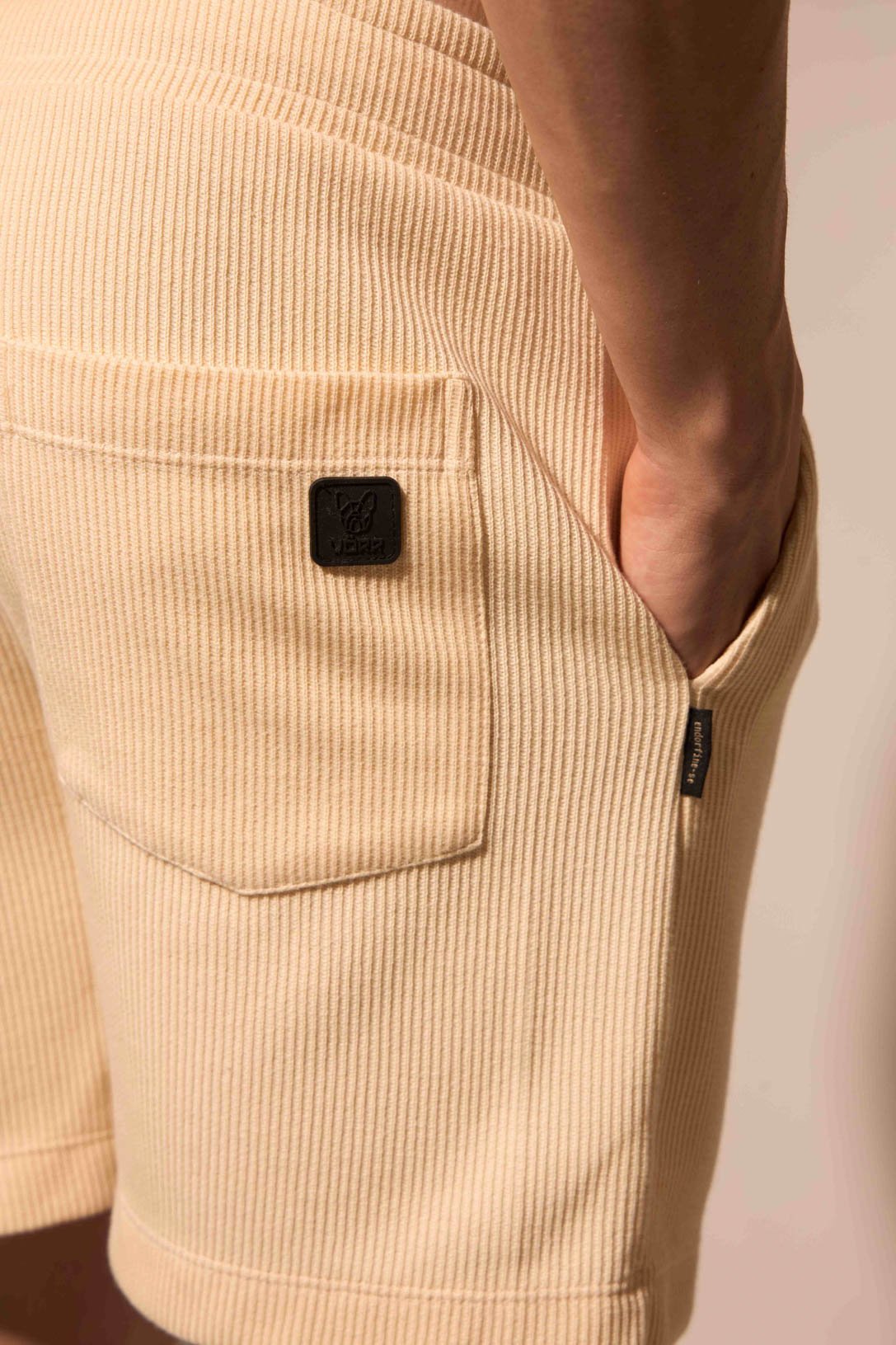 SHORT MOVIMENTO ALGODÃO - OFF WHITE da Vörr Brasil | Loja Oficial Vörr Brasil