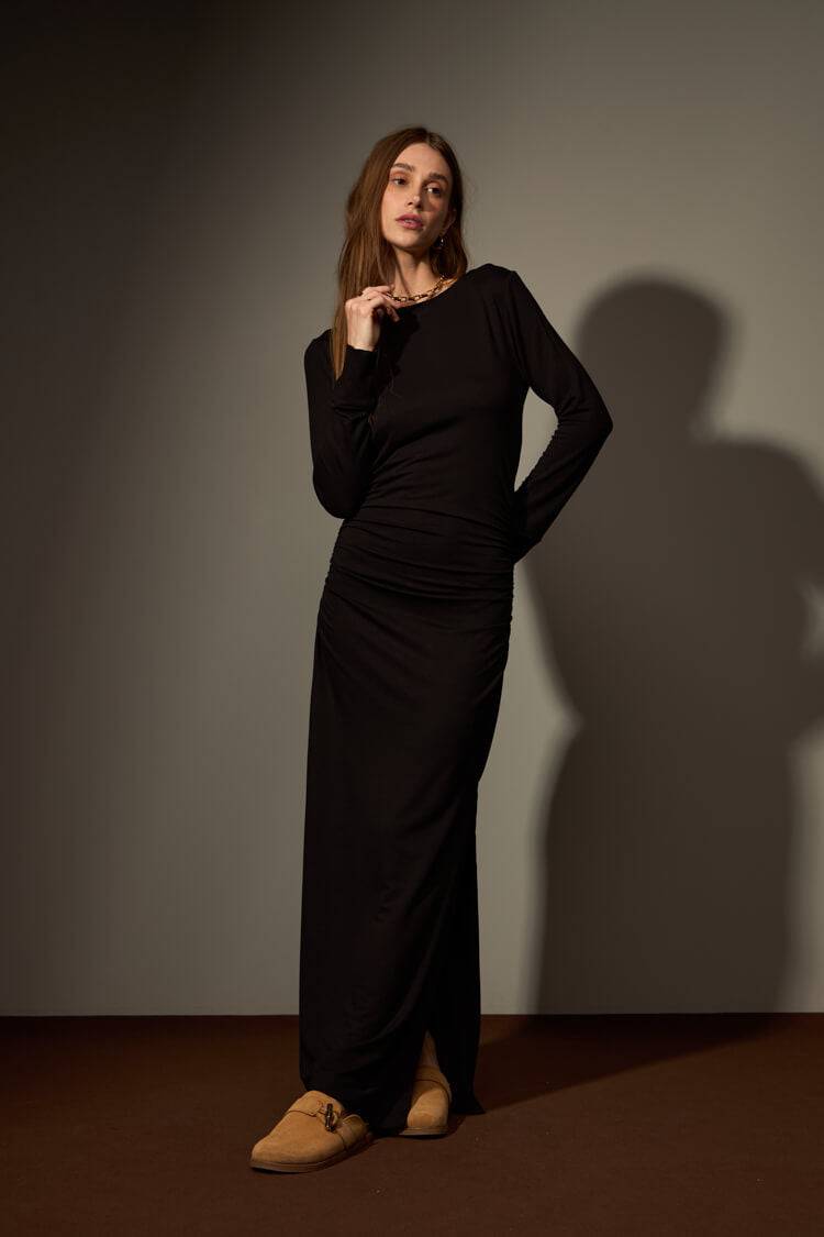 VESTIDO ANDORINHAS - PRETO da Vörr Brasil | Loja Oficial Vörr Brasil