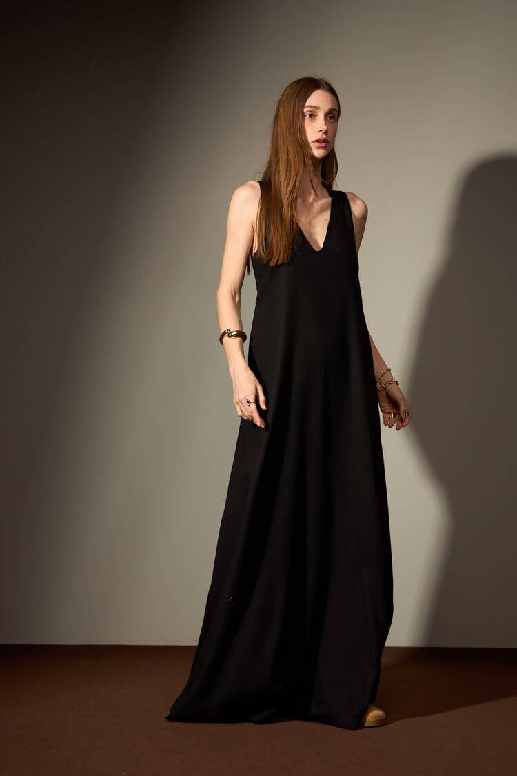 VESTIDO CARDEAL - PRETO da Vörr Brasil | Loja Oficial Vörr Brasil