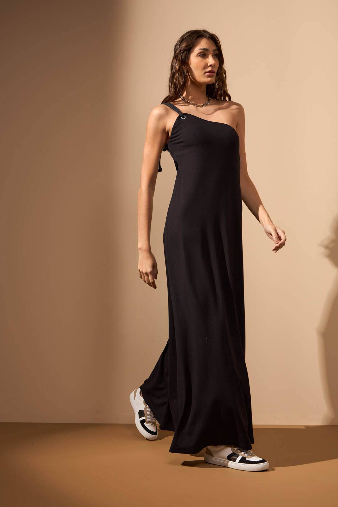 VESTIDO CRONO - PRETO da Vörr Brasil | Loja Oficial Vörr Brasil