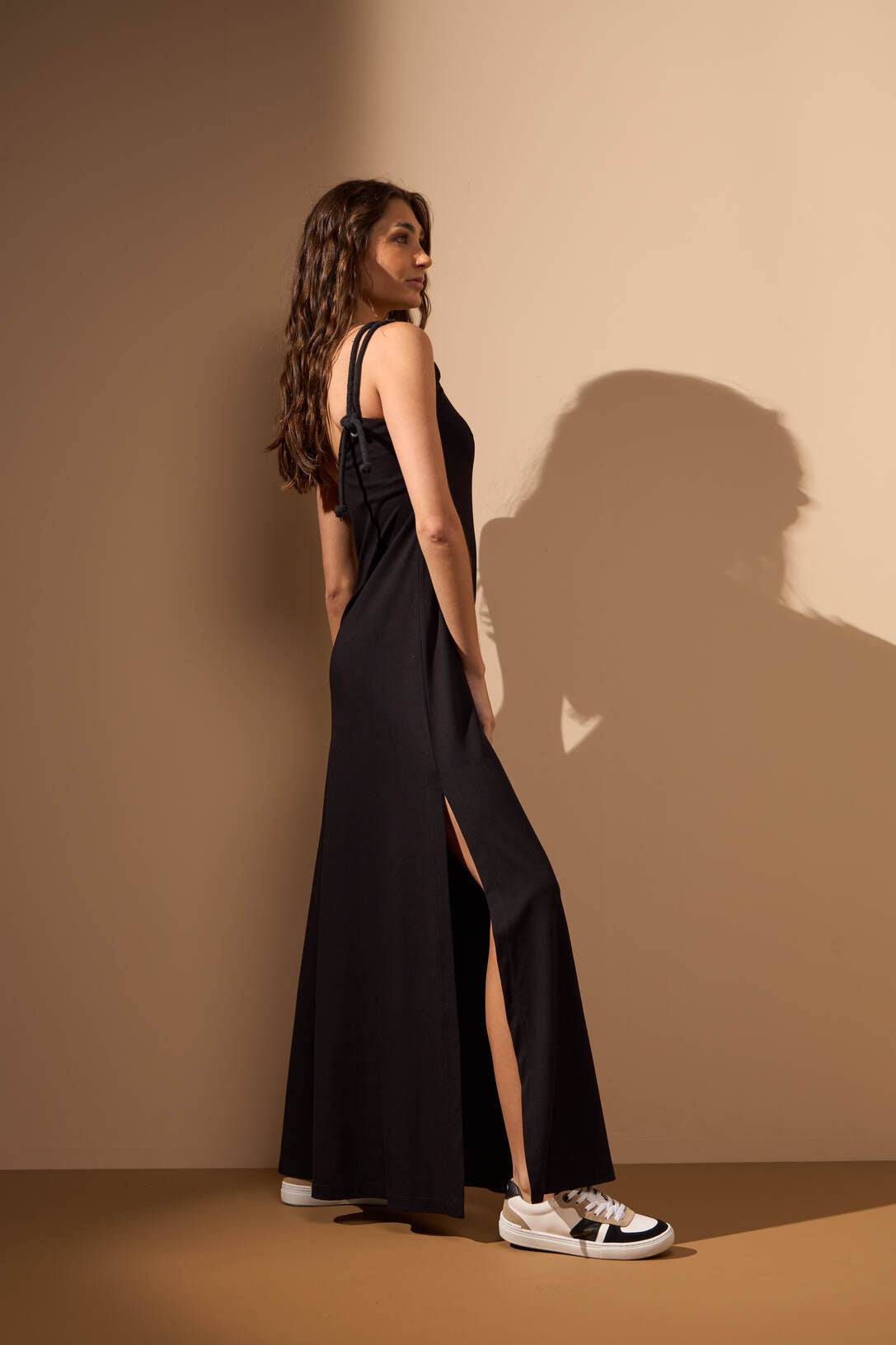 VESTIDO CRONO - PRETO da Vörr Brasil | Loja Oficial Vörr Brasil