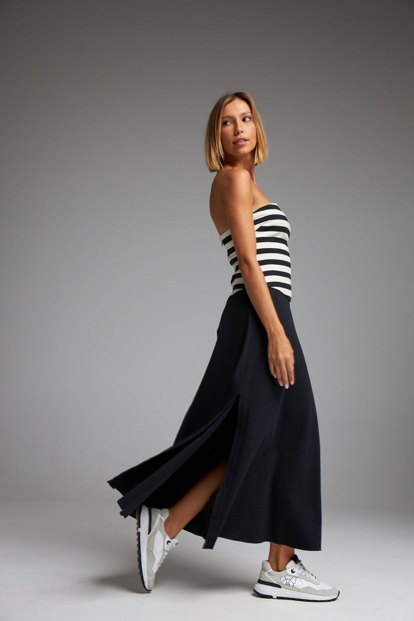 VESTIDO ECOS - PRETO E BRANCO da Vörr Brasil | Loja Oficial Vörr Brasil