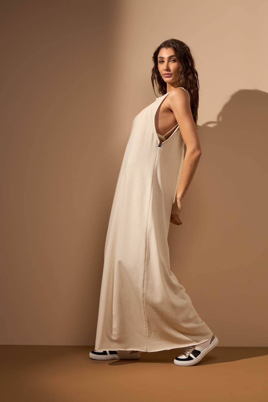 VESTIDO FOZ - AREIA da Vörr Brasil | Loja Oficial Vörr Brasil