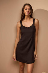 VESTIDO LEVE - PRETO da Vörr Brasil | Loja Oficial Vörr Brasil