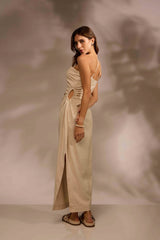 VESTIDO MIDI MARÉ LINHO - AREIA da Vörr Brasil | Vörr Brasil