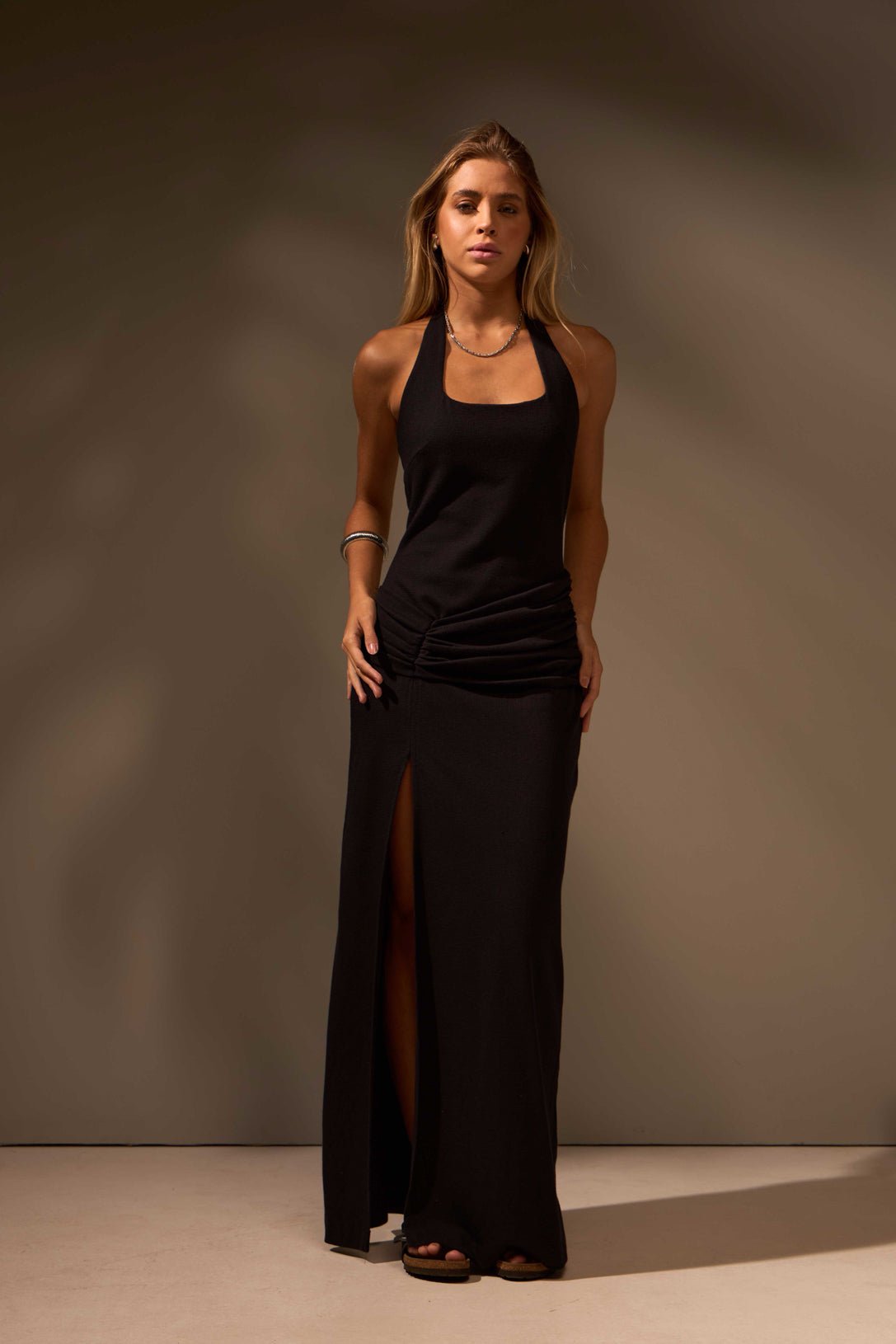 VESTIDO MIDI SELVA ALGODÃO - PRETO da Vörr Brasil | Loja Oficial Vörr Brasil