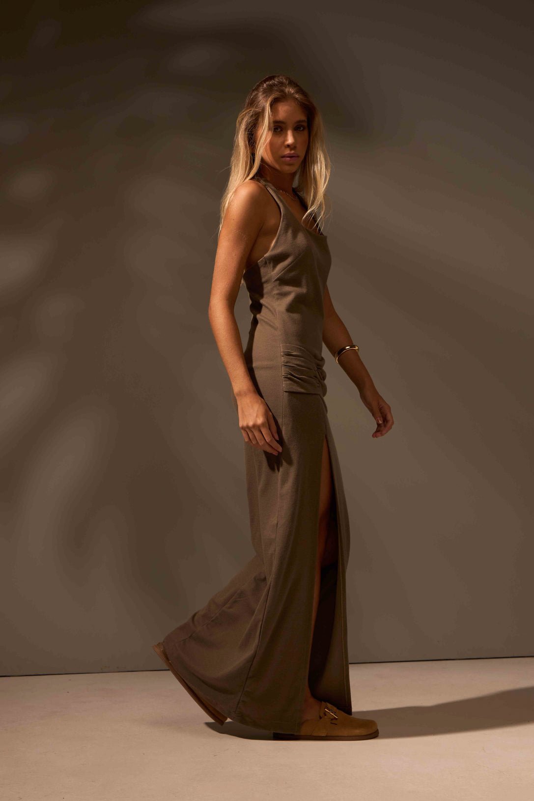 VESTIDO MIDI SELVA ALGODÃO - VERDE da Vörr Brasil | Loja Oficial Vörr Brasil