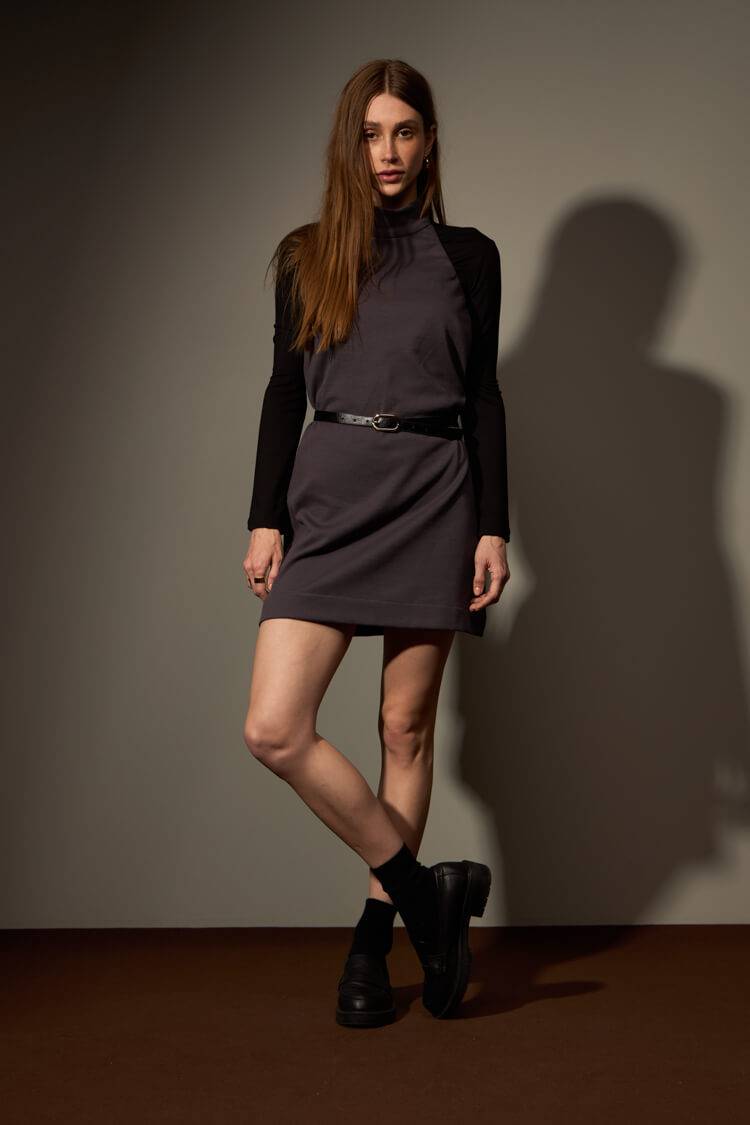 VESTIDO QUARTZO - CHUMBO da Vörr Brasil | Loja Oficial Vörr Brasil
