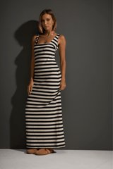 VESTIDO RIACHO LISTRAS 100% ALGODÃO - BRANCO E PRETO da Vörr Brasil | Vörr Brasil